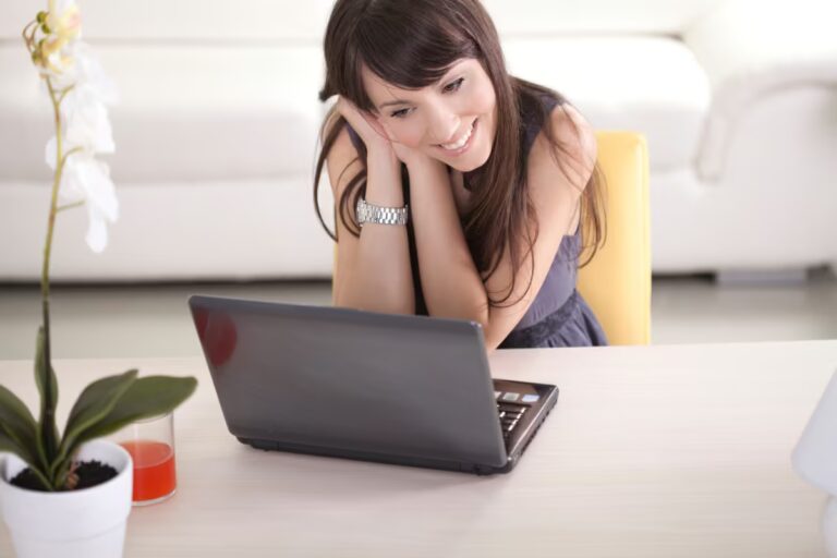 como-conhecer-novas-pessoas-na-internet